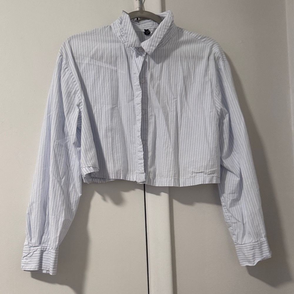 H&M Striped Cropped Button-Up Shirt